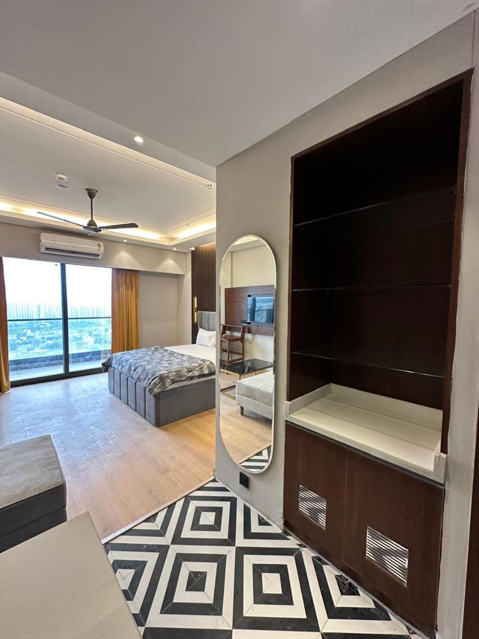 Aparthotel Urban Abodes Ghaziabad Exterior foto