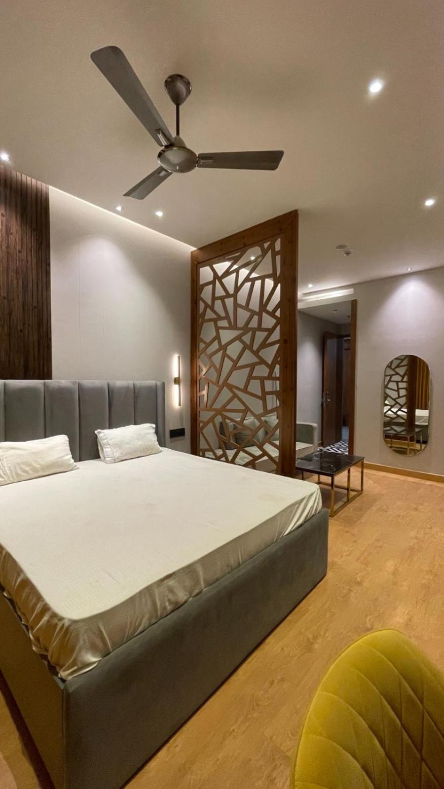 Aparthotel Urban Abodes Ghaziabad Exterior foto